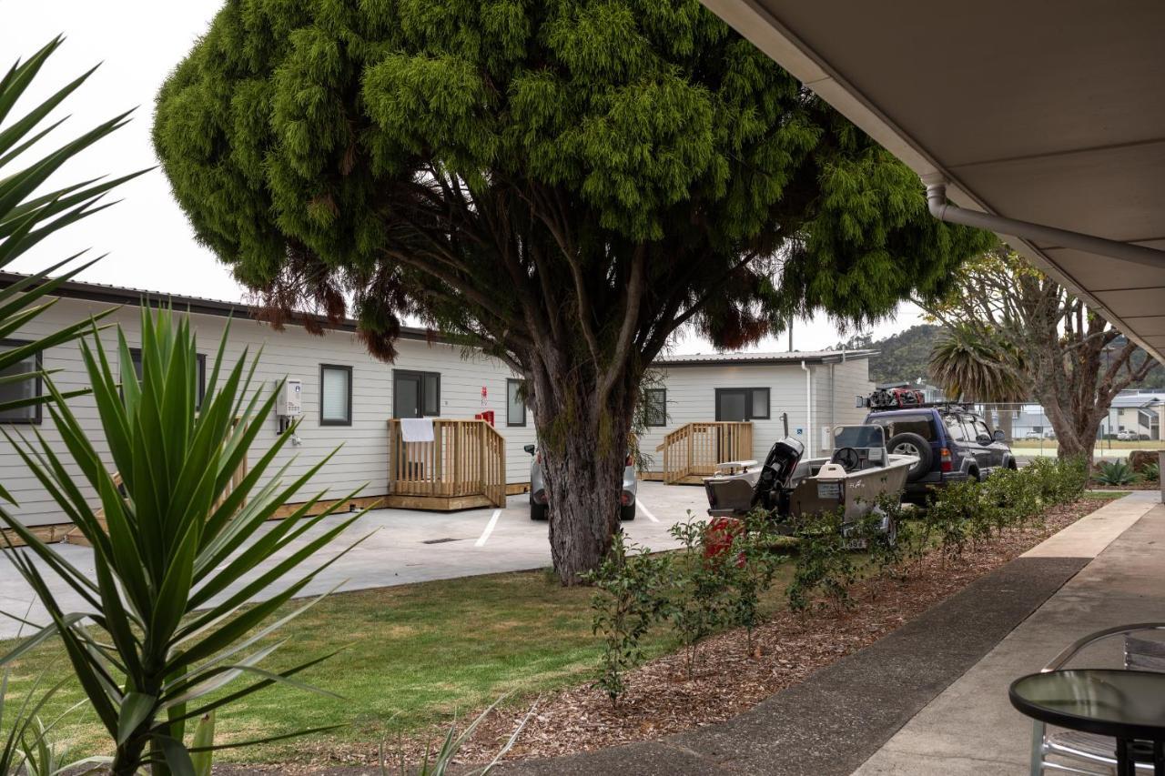 Peninsula Motel Whitianga Exteriör bild